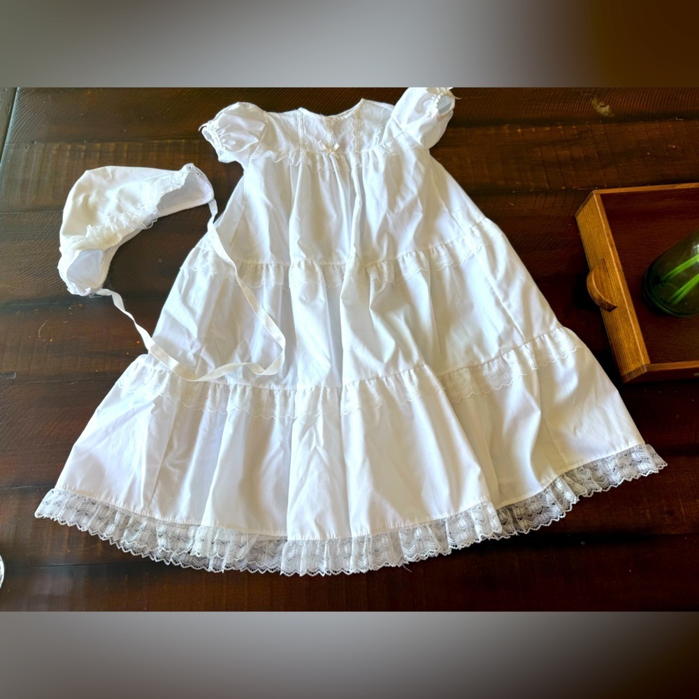 White‎ tiered vintage baby christening baptismal gown with lace- 6mo